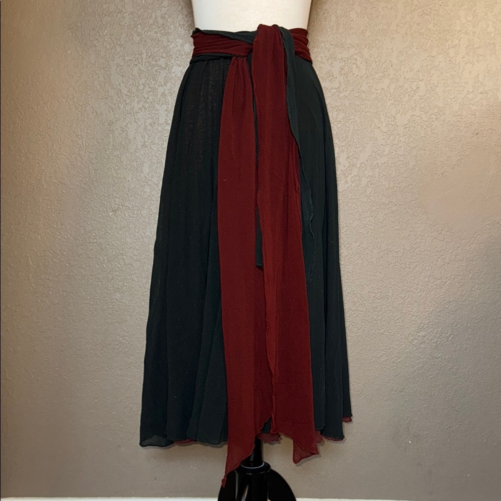 Whimsical Bonnie Strauss Flowy Skirt with Sash